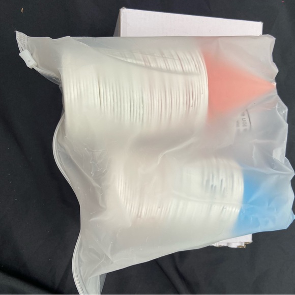 NEW 100 paper snow cone cups - Picture 2 of 3